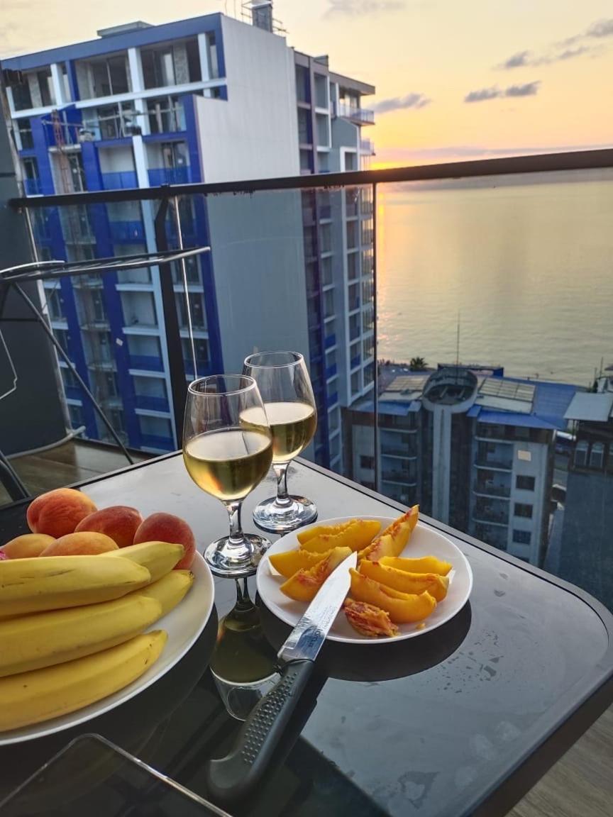 Bi Residence Sea View Luxury Batumi Exterior photo